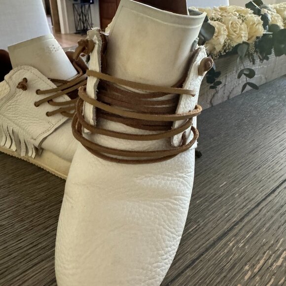 Esseutesse Leather Fringe Sneaker - Picture 2 of 4